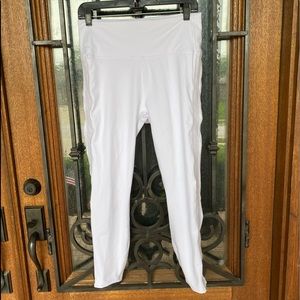 Fabletics White Leggings 7-8